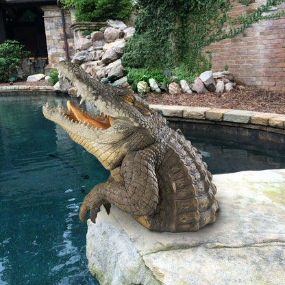 Crocodile Garden Decoration