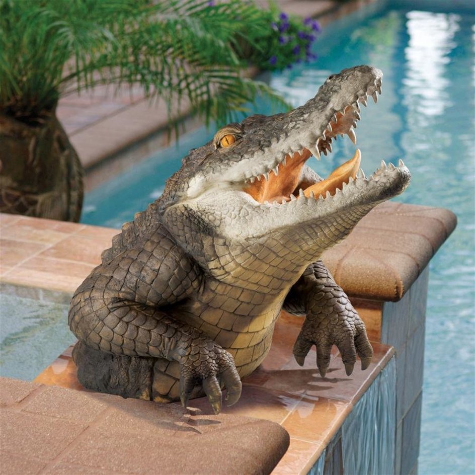 Crocodile Garden Decoration